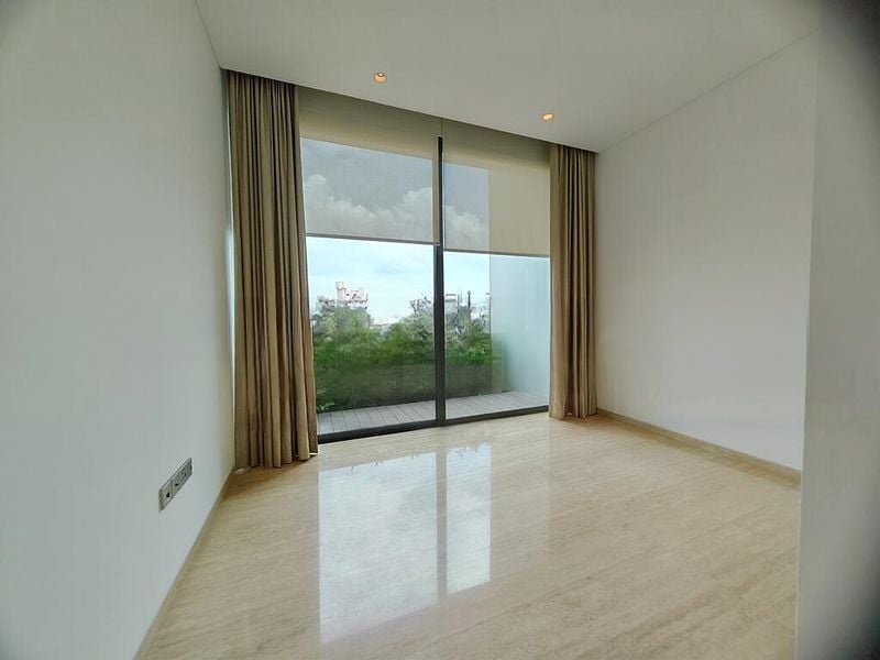 TOMLINSON HEIGHTS 6