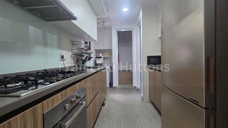 RIVERCOVE RESIDENCES 9