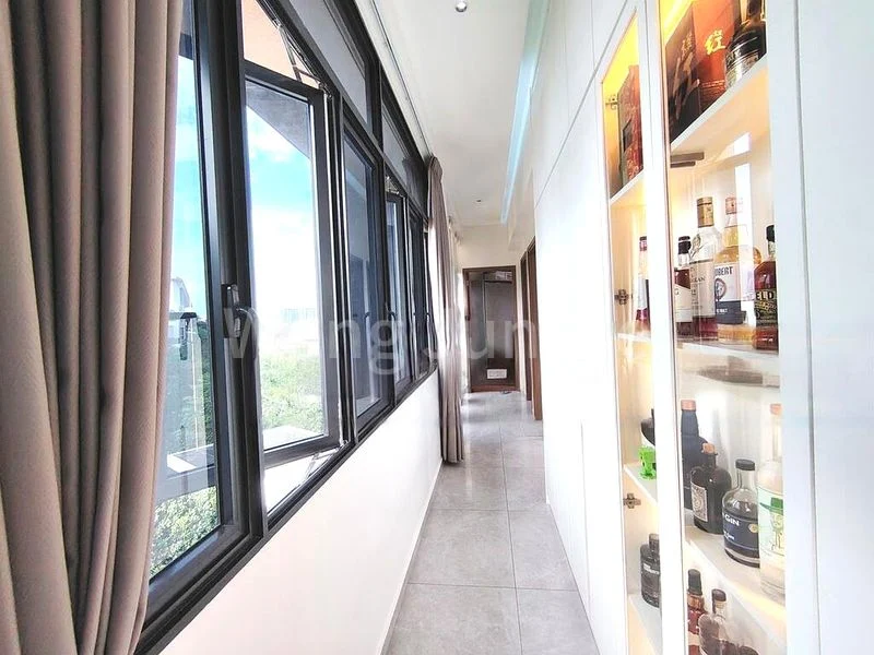 PARKWOOD RESIDENCES 5