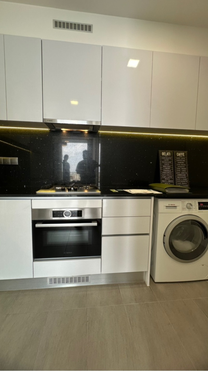 KALLANG RIVERSIDE 14