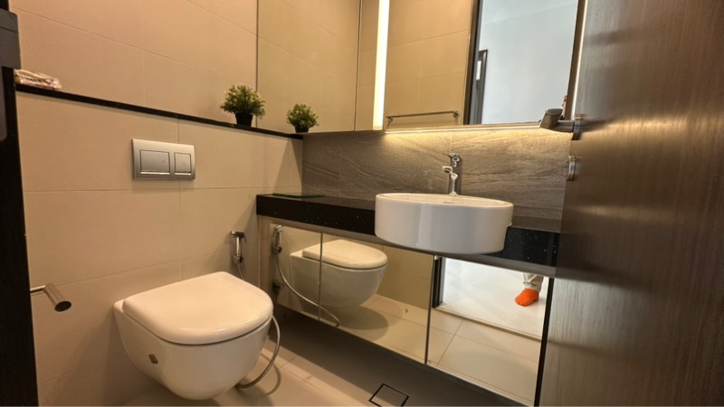 KALLANG RIVERSIDE 17