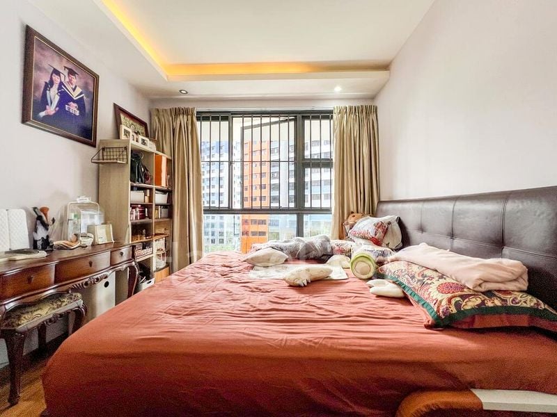 BLOSSOM RESIDENCES 7