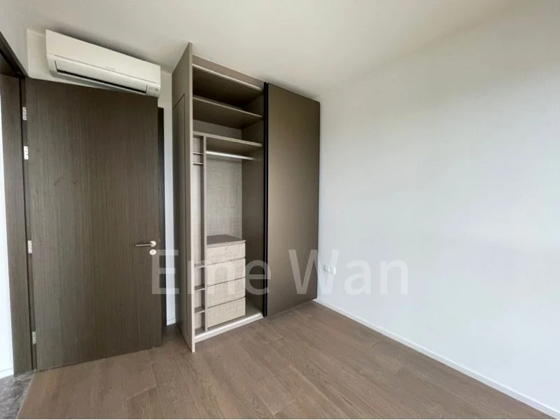 AVENUE SOUTH RESIDENCE 5