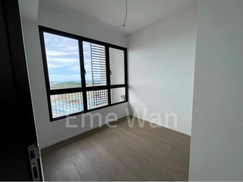 AVENUE SOUTH RESIDENCE 7