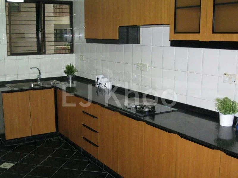 INTERNATIONAL PLAZA 3