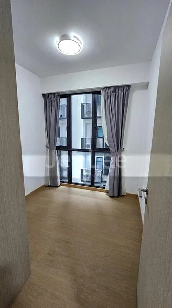 TREASURE AT TAMPINES 4