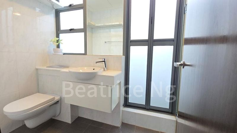 WATERMARK ROBERTSON QUAY 12