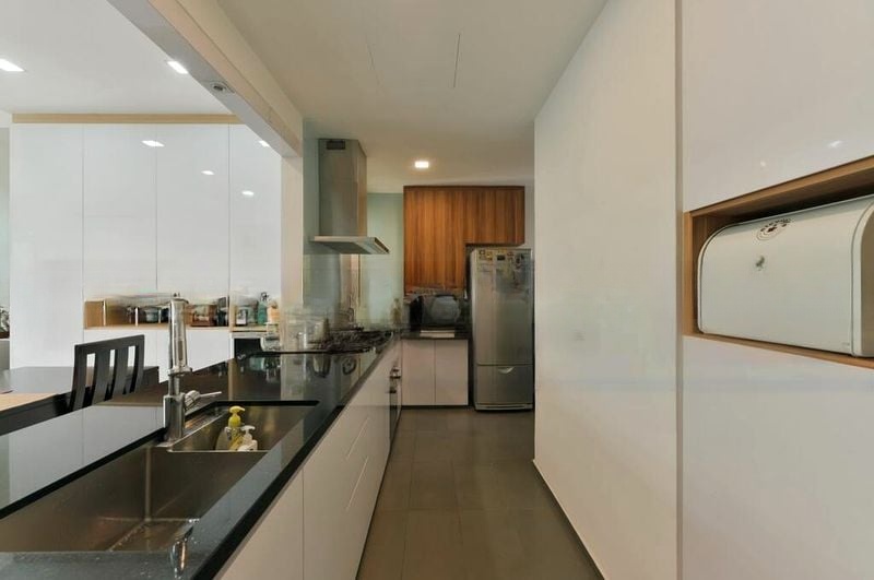 COUNTRY PARK CONDOMINIUM 7