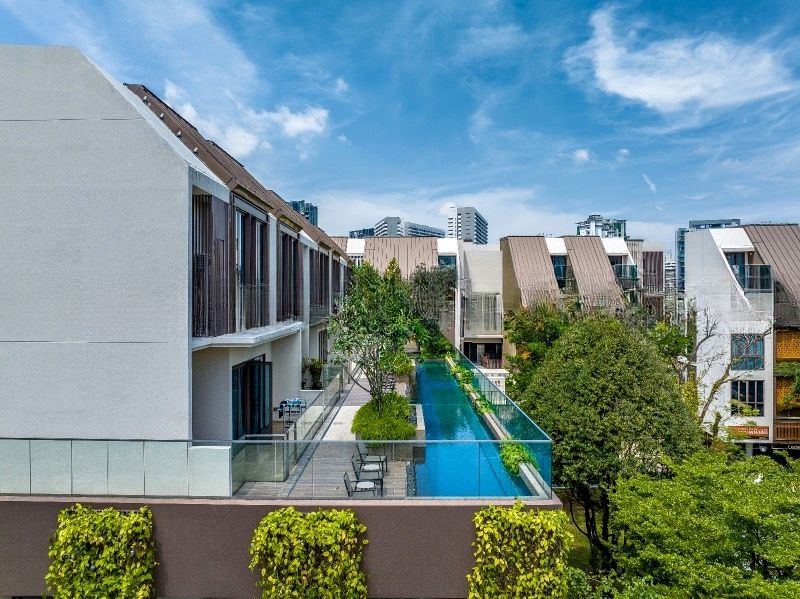 PARKSUITES 1