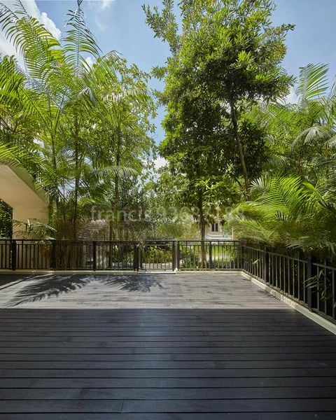 BISHOPSGATE RESIDENCES 12