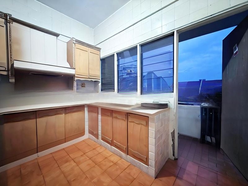 FAR HORIZON GARDENS 10