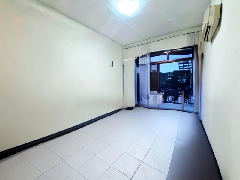 FAR HORIZON GARDENS 11