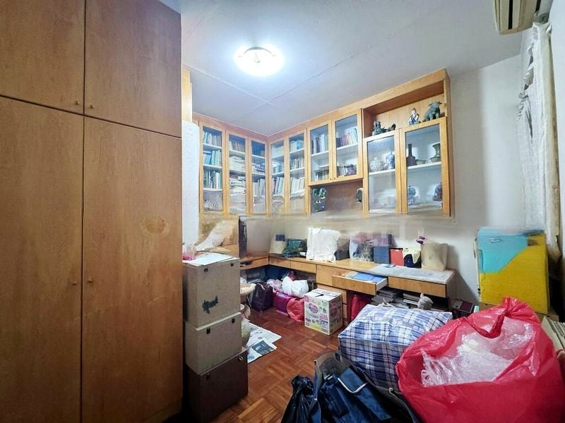 FAR HORIZON GARDENS 2