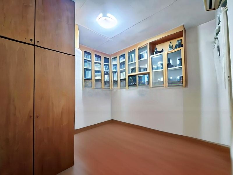 FAR HORIZON GARDENS 8