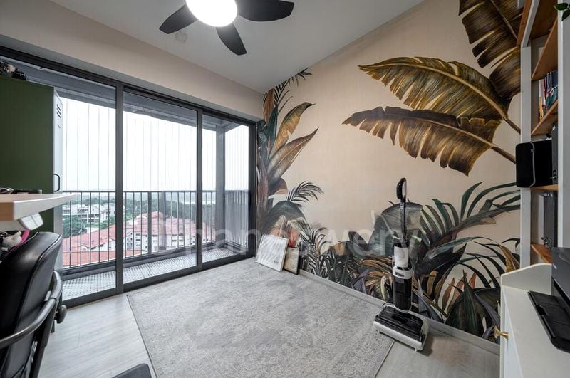 BEDOK RESERVOIR CRES 6