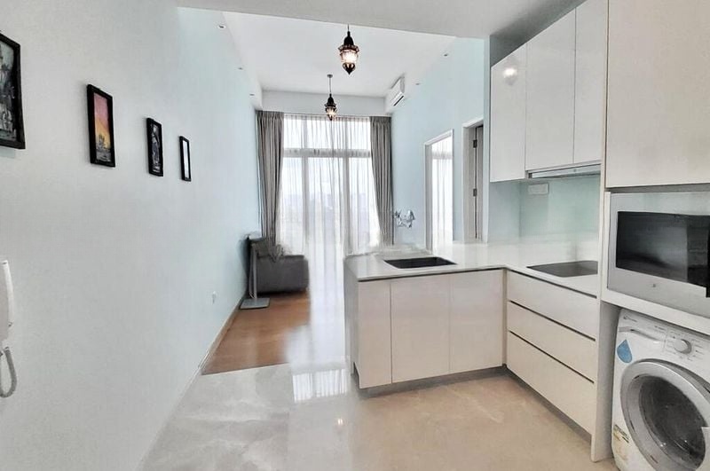 KINGSFORD . HILLVIEW PEAK 7