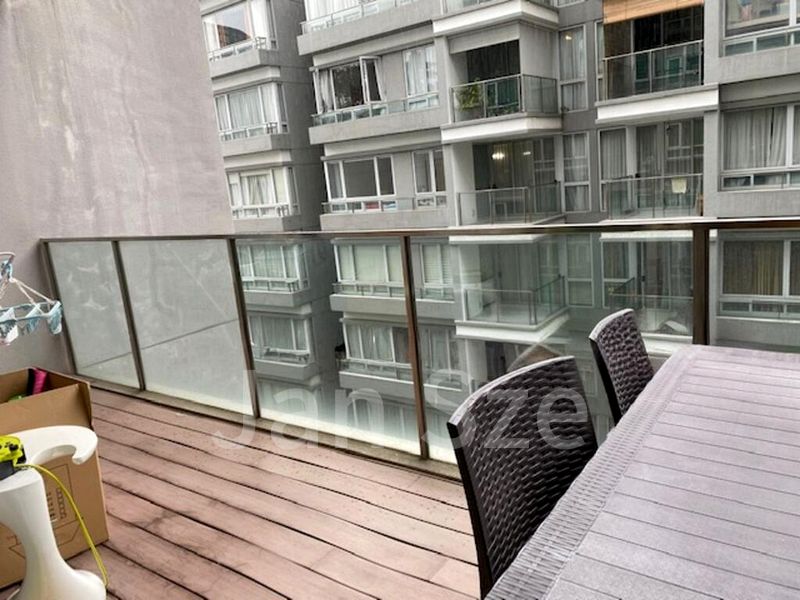 SUITES AT ORCHARD 13