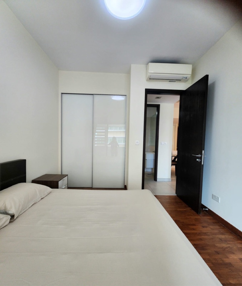 THE ROCHESTER RESIDENCES 23