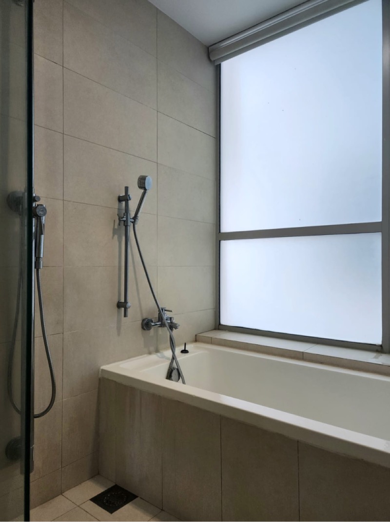 THE ROCHESTER RESIDENCES 25