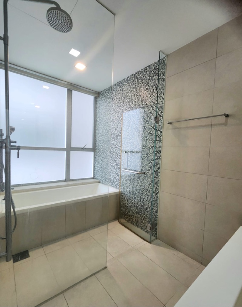 THE ROCHESTER RESIDENCES 10