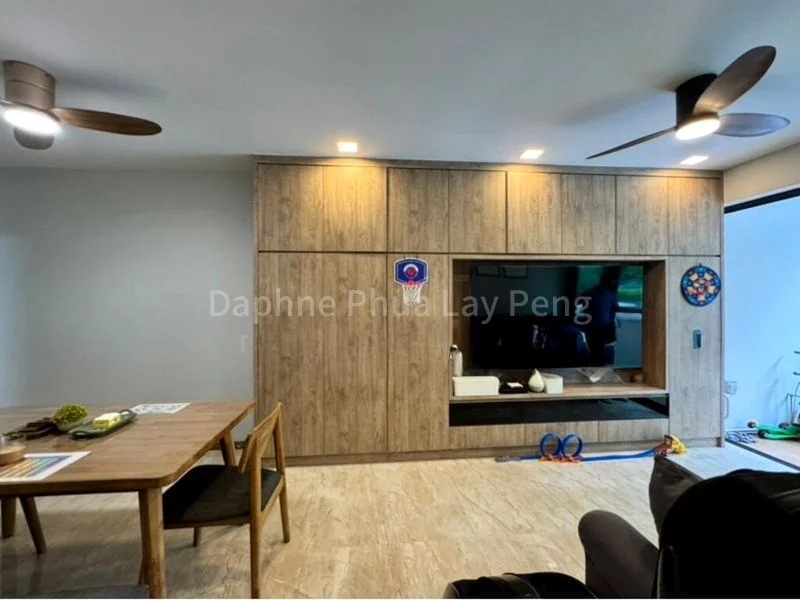 KINGSFORD WATERBAY 10