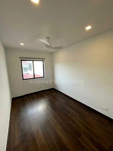 KENSINGTON PARK CONDOMINIUM 5