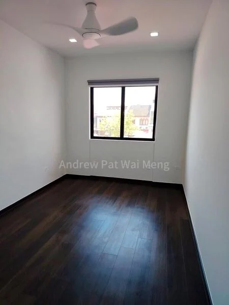 KENSINGTON PARK CONDOMINIUM 15