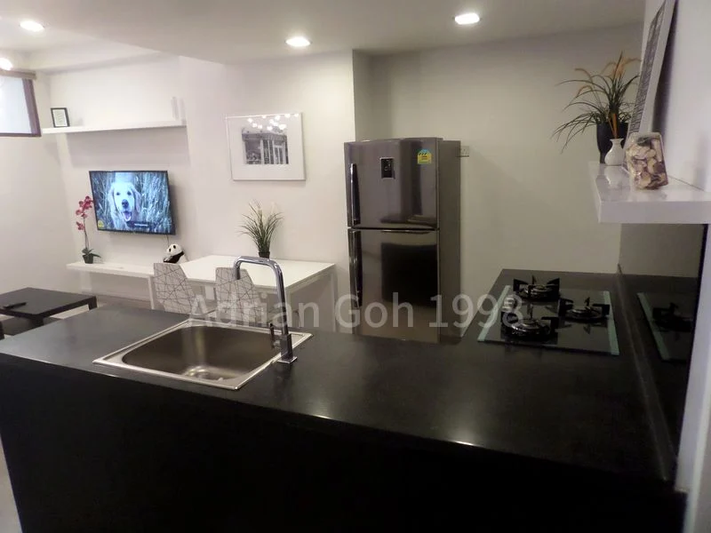 INTERNATIONAL PLAZA 3