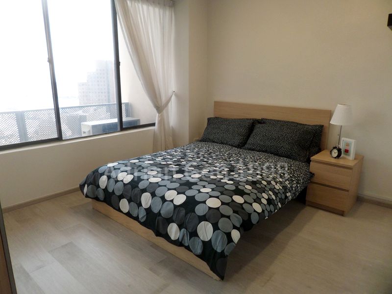 INTERNATIONAL PLAZA 12