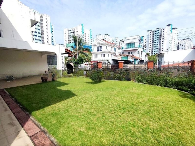 BEAUTY GARDEN 1