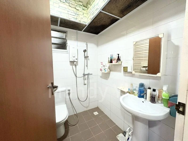 BT BATOK WEST AVE 8 6