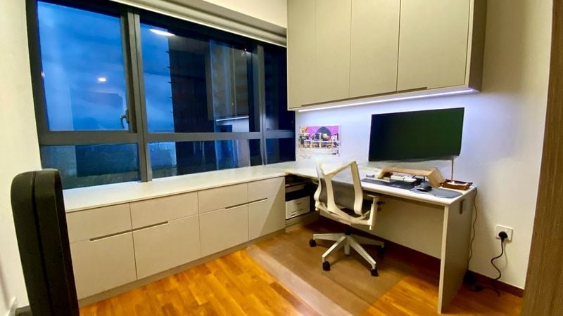 SEASIDE RESIDENCES 8