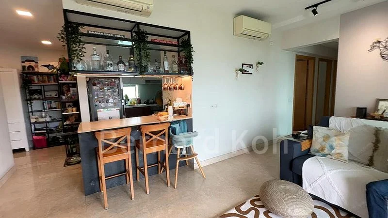 EIGHT RIVERSUITES 15