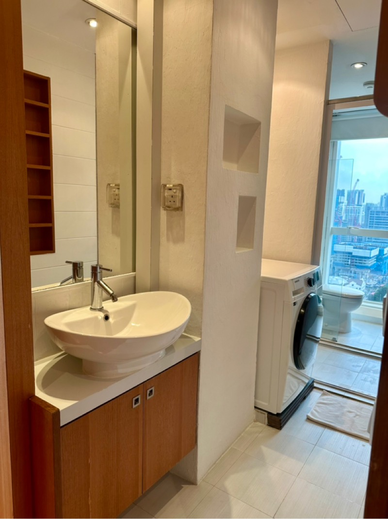 HIGH STREET CENTRE 153