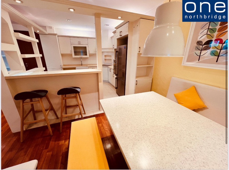 HIGH STREET CENTRE 227