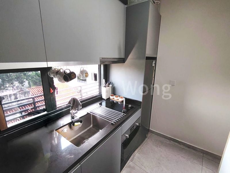 PARKWOOD RESIDENCES 10