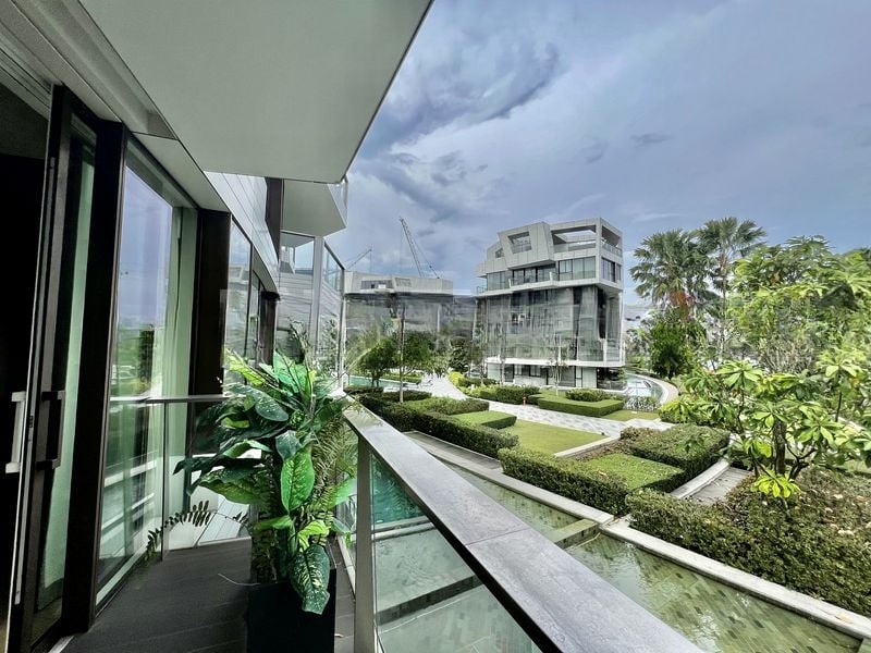 CORALS AT KEPPEL BAY 11