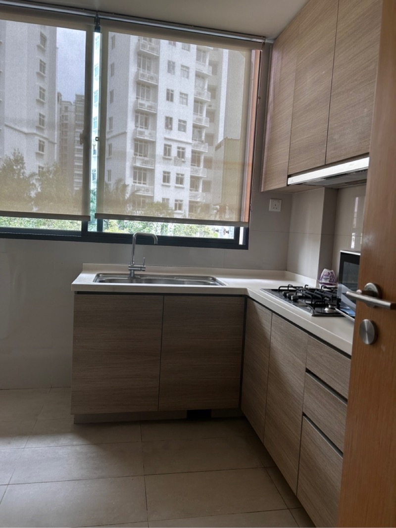 ROSEWOOD SUITES 11