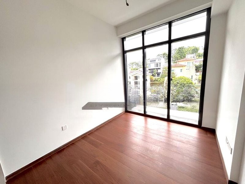 PHOENIX RESIDENCES 4