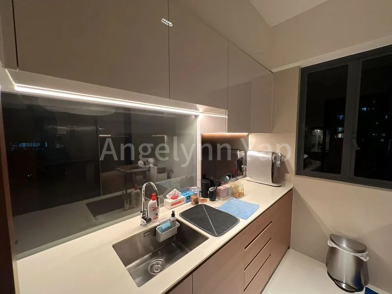 STIRLING RESIDENCES 4