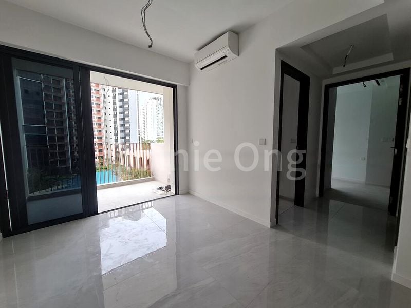 RIVERFRONT RESIDENCES 5