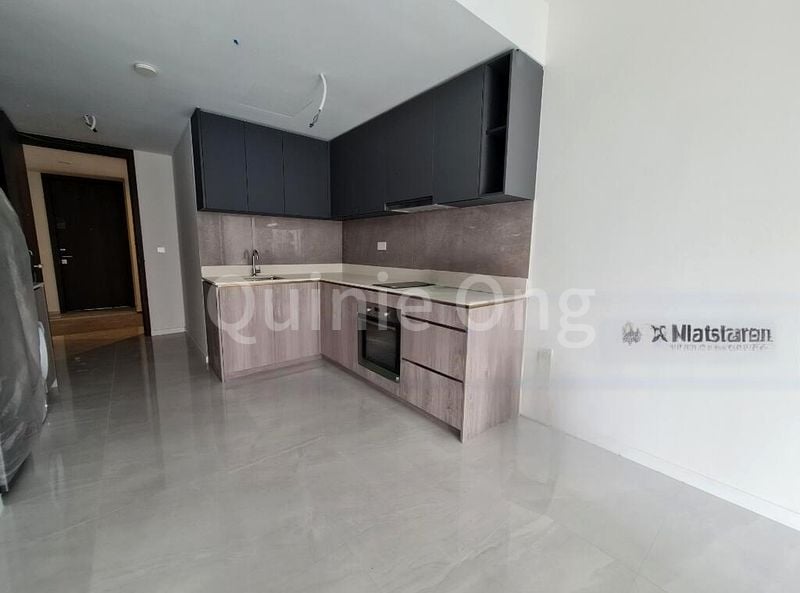 RIVERFRONT RESIDENCES 6