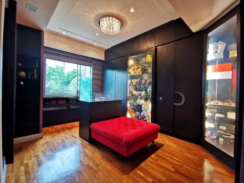 SOMMERVILLE GRANDEUR 4