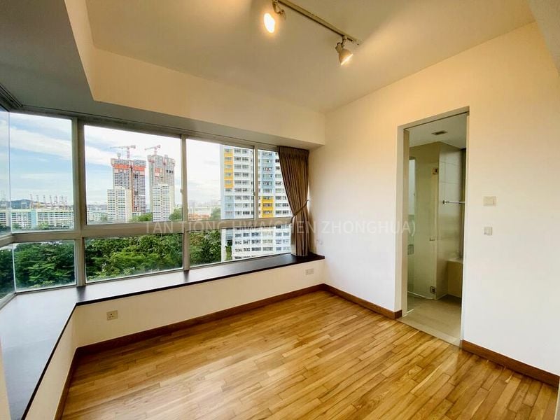 THE REGENCY AT TIONG BAHRU 4