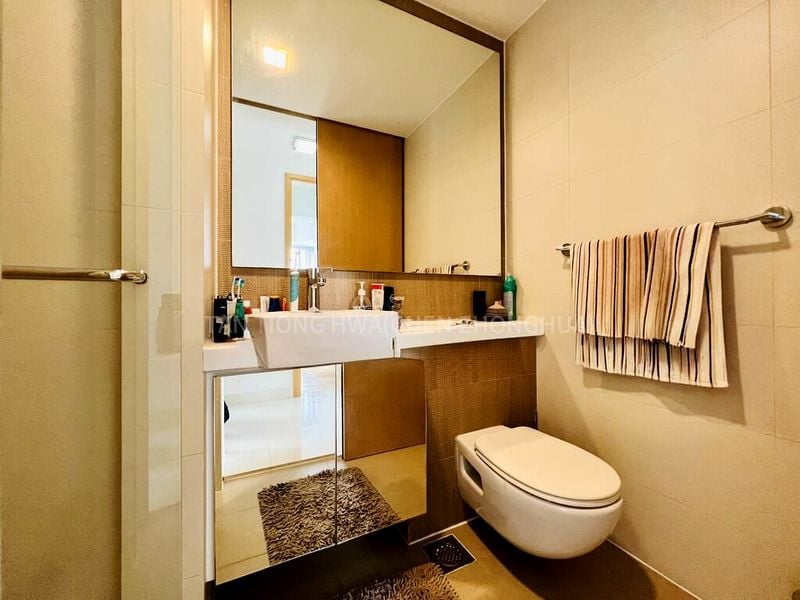 THE REGENCY AT TIONG BAHRU 6