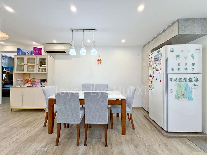 ANG MO KIO AVE 10 11