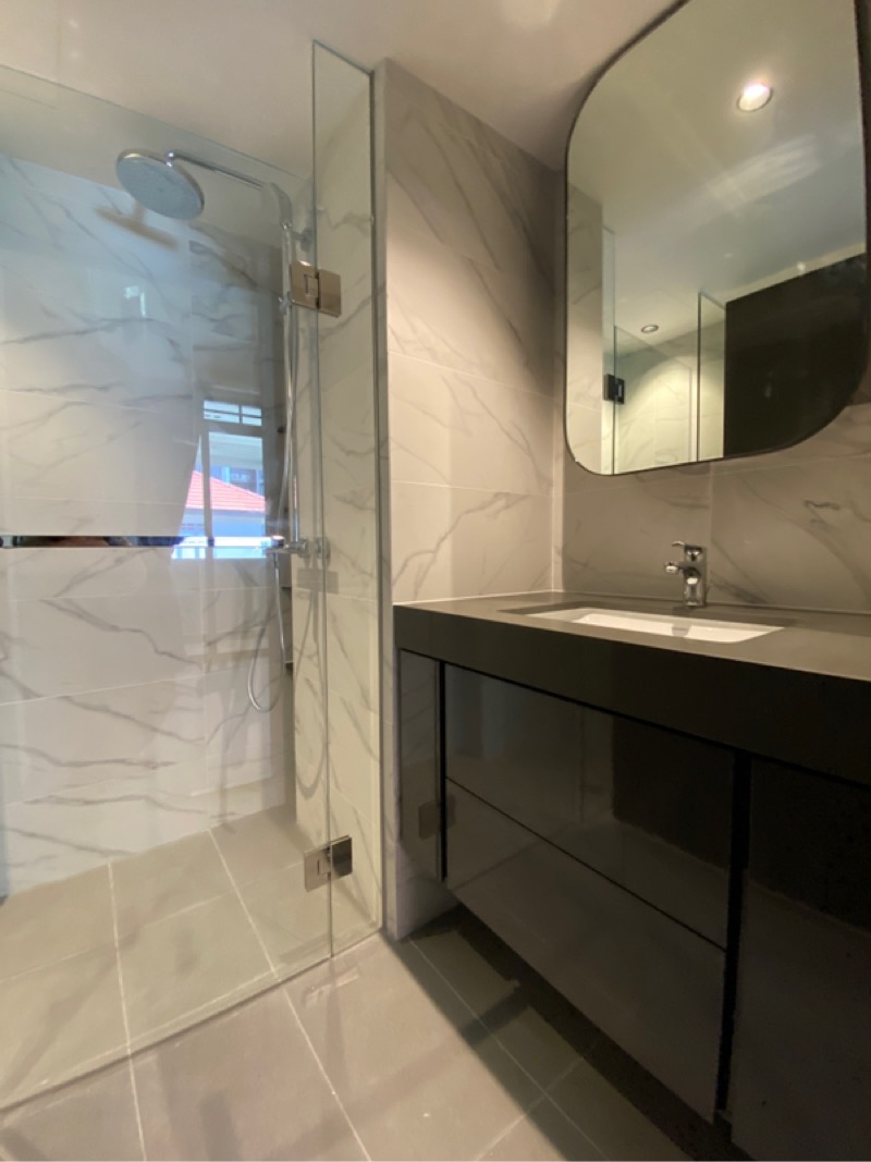 AVENUE SOUTH RESIDENCE 21