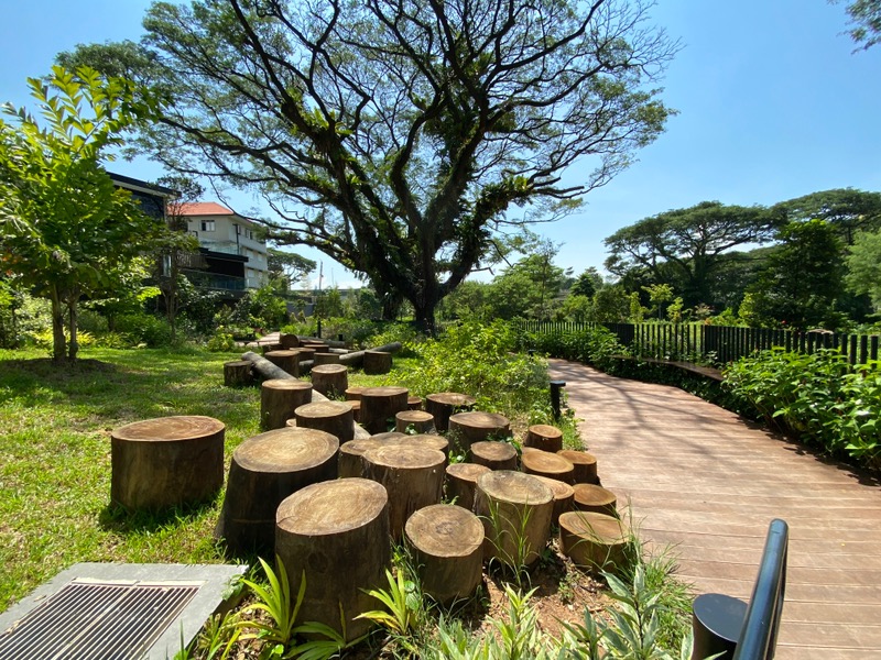 AVENUE SOUTH RESIDENCE 23