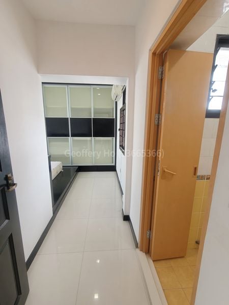 WELLINGTON CIRCLE 11