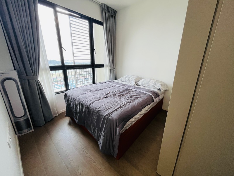 AVENUE SOUTH RESIDENCE 17